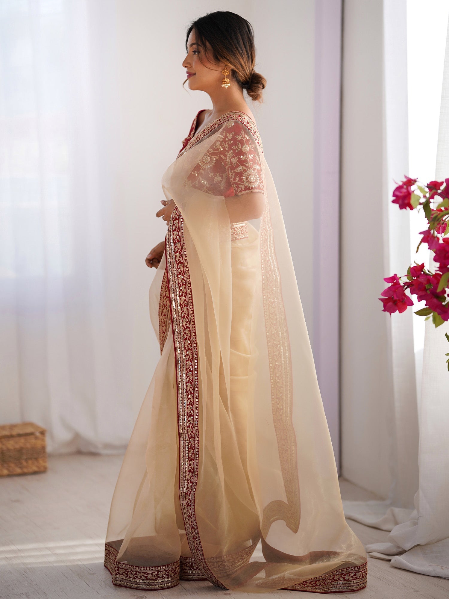 Women's Organza Cream Embellished Designer Saree With Blouse Piece