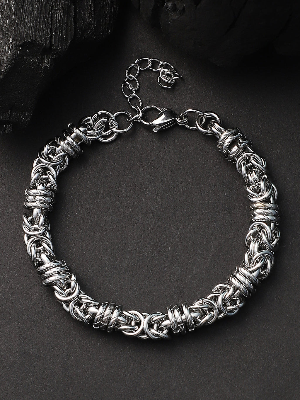 The Knot Link Bracelet - Metallic Silver