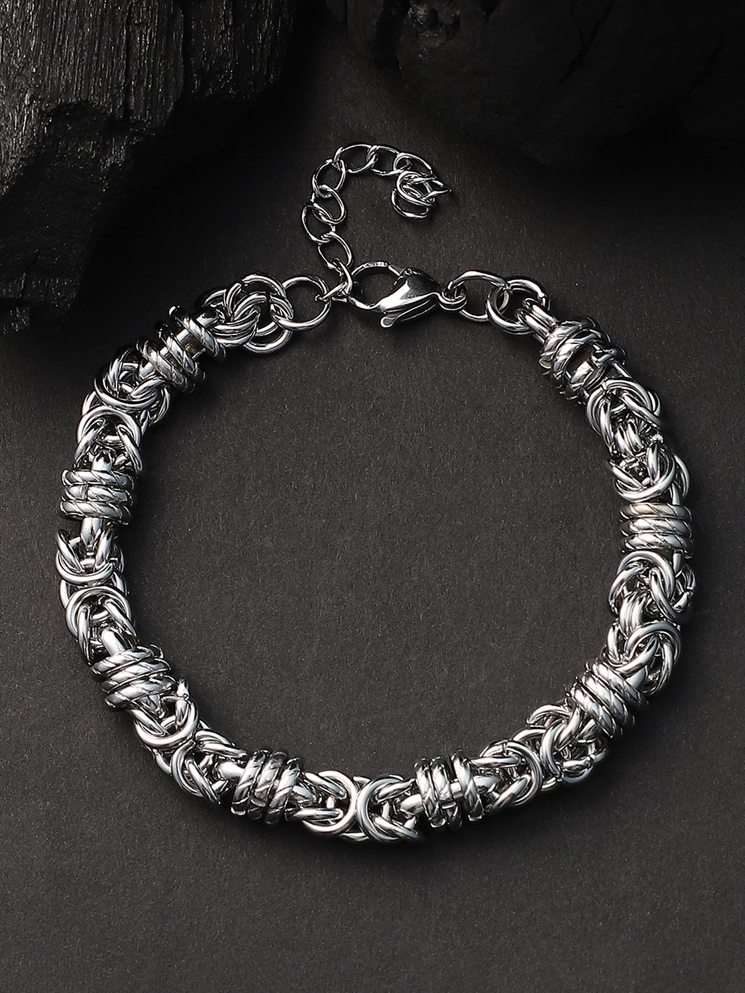 The Knot Link Bracelet - Metallic Silver